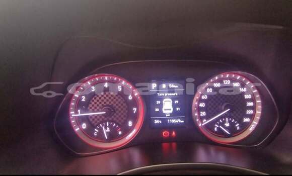 Buy Used Hyundai Veloster White Car in al–Masna'ah in al-Batinah Buy Used Hyundai Veloster White Car in al–Masna'ah in al-Batinah