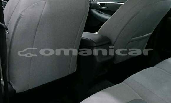 Buy Used Hyundai Sonata Black Car in al–Masna'ah in al-Batinah Buy Used Hyundai Sonata Black Car in al–Masna'ah in al-Batinah