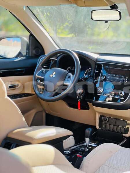 Big with watermark mitsubishi outlander masqat bawshar 7665