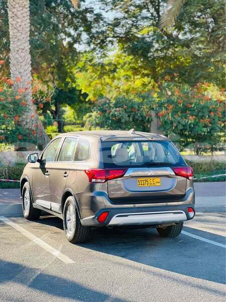 Big with watermark mitsubishi outlander masqat bawshar 7665