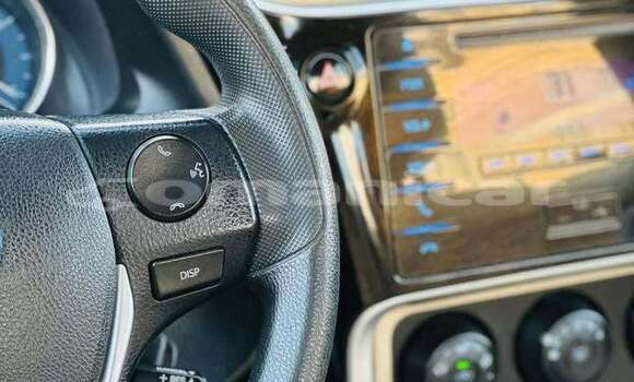 Buy Used Toyota Corolla White Car in al–Masna'ah in al-Batinah Buy Used Toyota Corolla White Car in al–Masna'ah in al-Batinah