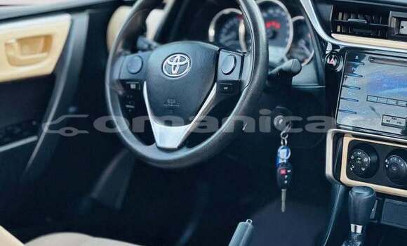 Buy Used Toyota Corolla White Car in al–Masna'ah in al-Batinah Buy Used Toyota Corolla White Car in al–Masna'ah in al-Batinah