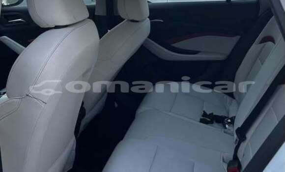 Buy Used MG GS White Car in al–Masna'ah in al-Batinah Buy Used MG GS White Car in al–Masna'ah in al-Batinah