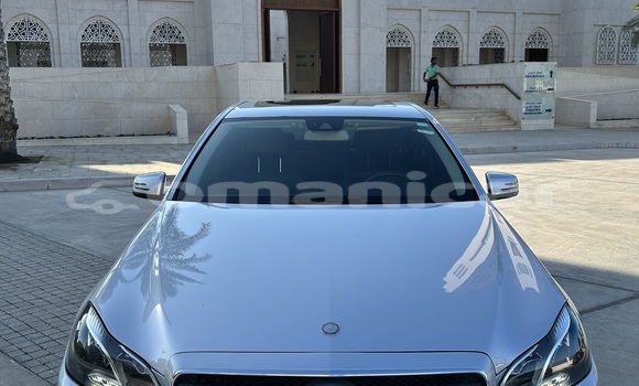 Buy Used Mercedes-Benz E–Class Silver Car in Muscat in Masqat
