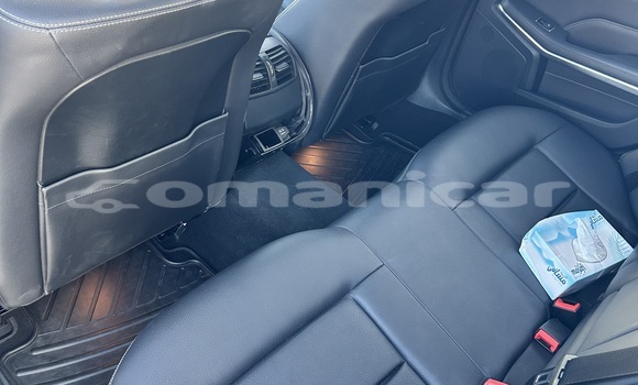 Buy Used Mercedes-Benz E–Class Silver Car in Muscat in Masqat Buy Used Mercedes-Benz E–Class Silver Car in Muscat in Masqat