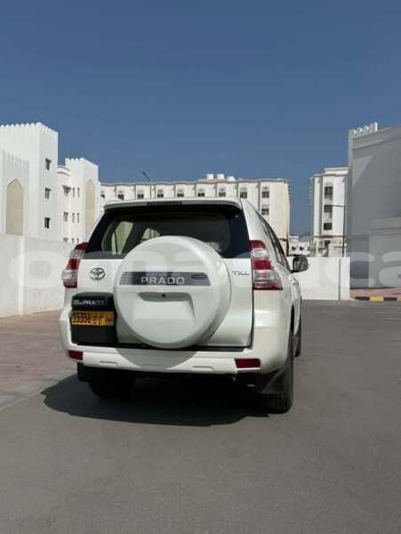 Big with watermark toyota prado al batinah al khaburah 7689