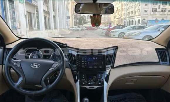 Buy Used Hyundai Santa Fe Other Car in al–Khaburah in al-Batinah