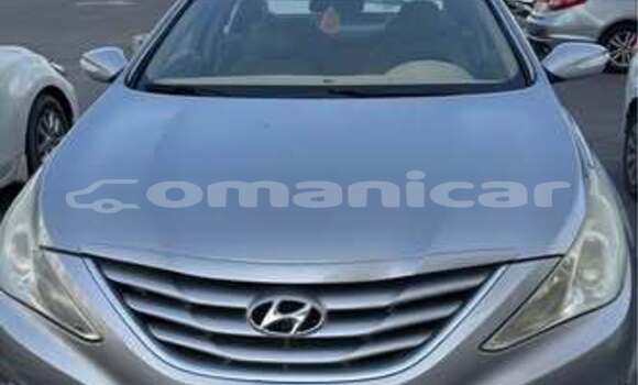 Buy Used Hyundai Santa Fe Other Car in al–Khaburah in al-Batinah Buy Used Hyundai Santa Fe Other Car in al–Khaburah in al-Batinah