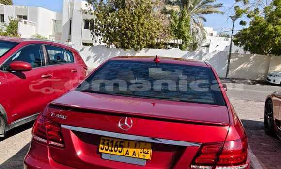 Buy Used Mercedes Viano Red Car in Muscat in Masqat Buy Used Mercedes Viano Red Car in Muscat in Masqat