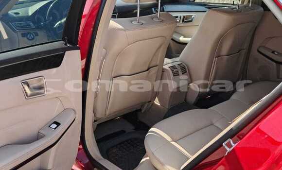 Buy Used Mercedes Viano Red Car in Muscat in Masqat Buy Used Mercedes Viano Red Car in Muscat in Masqat