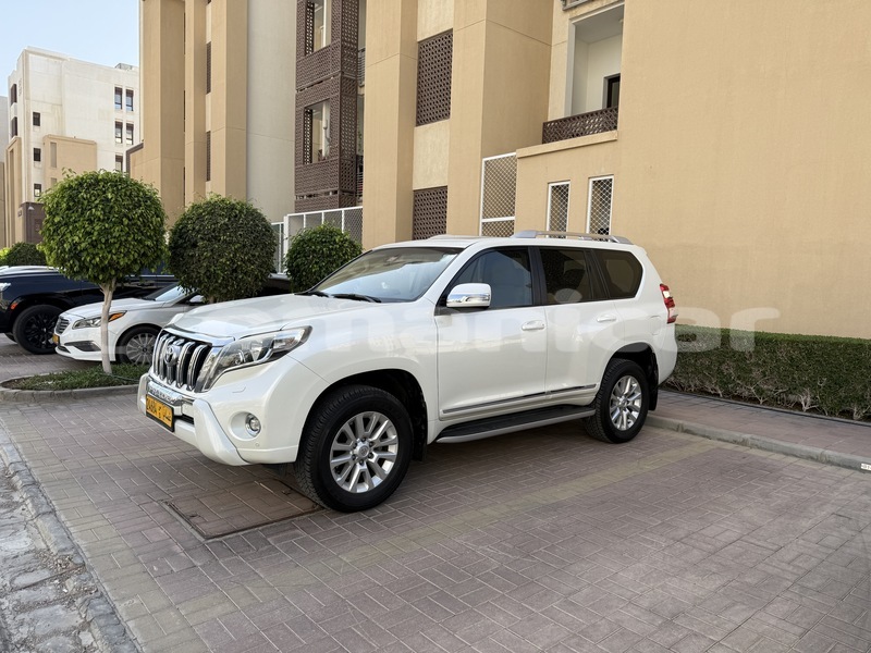 Big with watermark toyota prado masqat muscat 7712