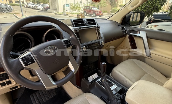 Buy Used Toyota Prado White Car in Muscat in Masqat Buy Used Toyota Prado White Car in Muscat in Masqat