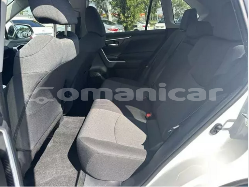 Big with watermark toyota rav4 masqat masqat 7713