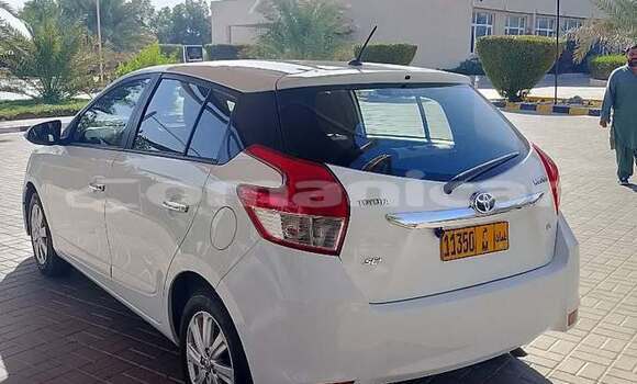 Buy Used Toyota Yaris White Car in ar–Rustaq in al-Batinah Buy Used Toyota Yaris White Car in ar–Rustaq in al-Batinah