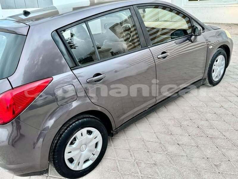 Big with watermark nissan tiida al batinah ar rustaq 7727