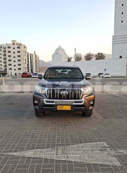 Big with watermark toyota prado masqat muscat 7731