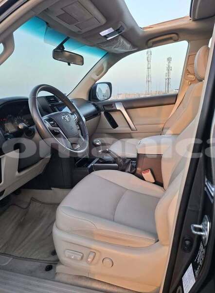 Big with watermark toyota prado masqat muscat 7731