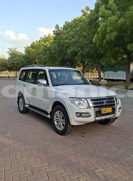Big with watermark mitsubishi pajero masqat muscat 7733