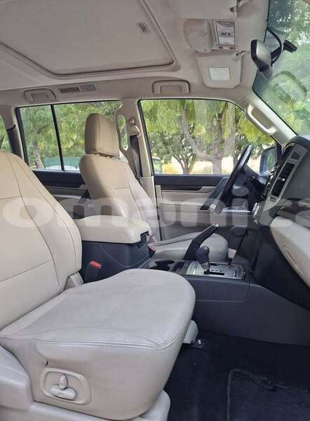 Big with watermark mitsubishi pajero masqat muscat 7733