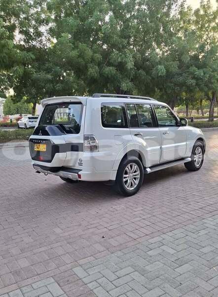 Big with watermark mitsubishi pajero masqat muscat 7733