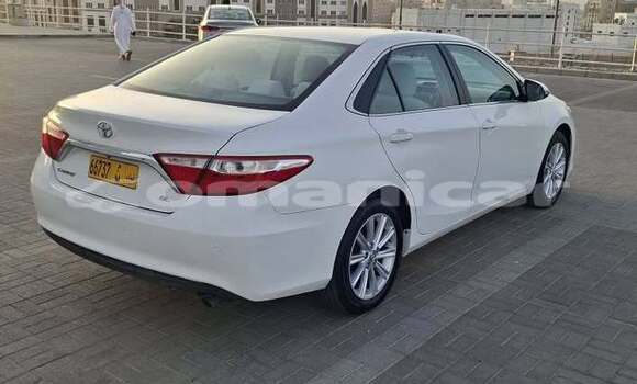 Buy Used Toyota Camry White Car in Muscat in Masqat Buy Used Toyota Camry White Car in Muscat in Masqat