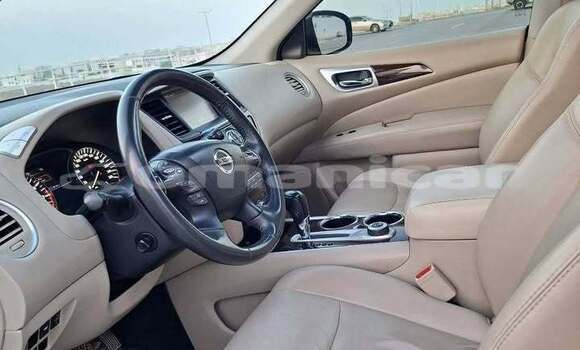 Buy Used Nissan Pathfinder Other Car in Muscat in Masqat Buy Used Nissan Pathfinder Other Car in Muscat in Masqat