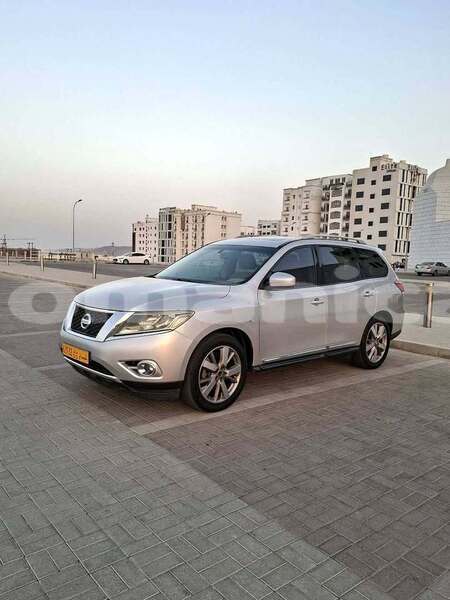 Big with watermark nissan pathfinder masqat muscat 7737