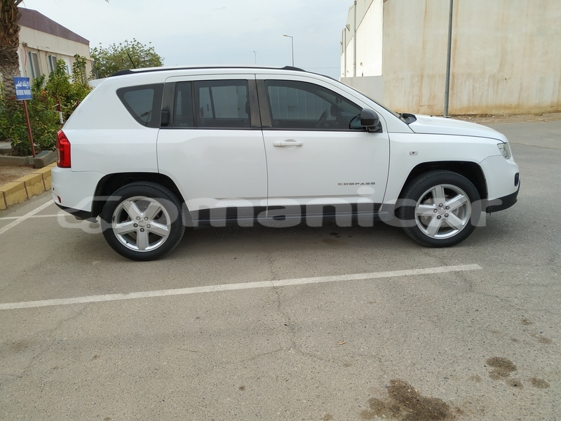 Big with watermark jeep compass masqat muscat 7739
