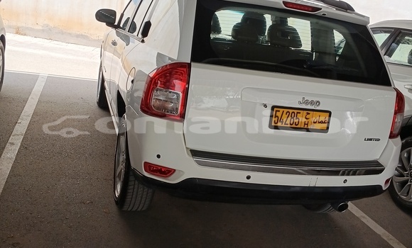 Buy Used Jeep Compass White Car in Muscat in Masqat Buy Used Jeep Compass White Car in Muscat in Masqat