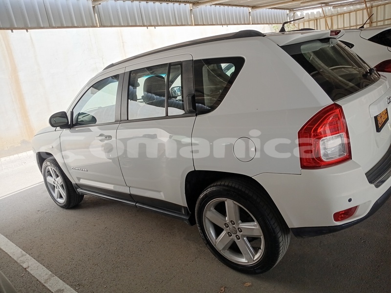 Big with watermark jeep compass masqat muscat 7739