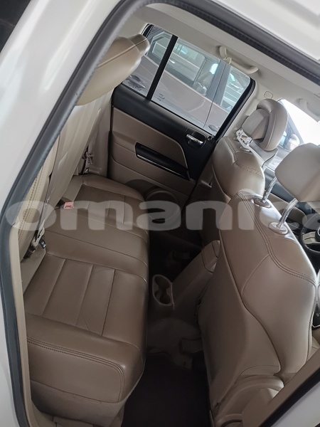 Big with watermark jeep compass masqat muscat 7739