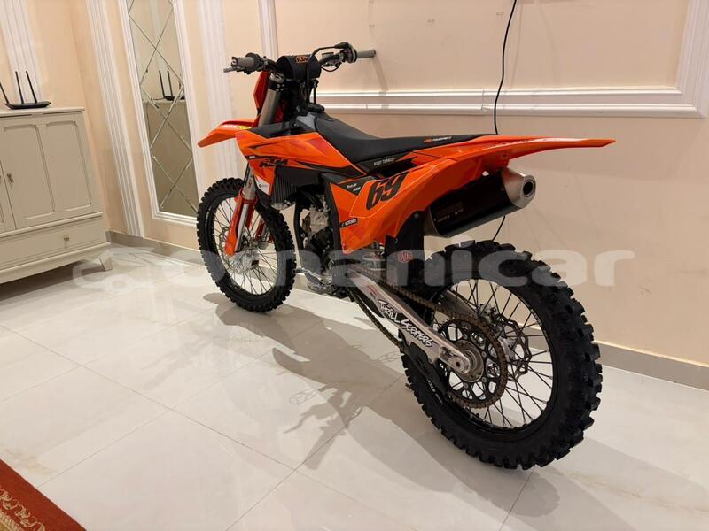 Big with watermark ktm 250 masqat muscat 7741