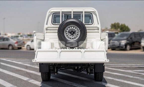 Buy Used Toyota Land Cruiser White Car in Muscat in Masqat Buy Used Toyota Land Cruiser White Car in Muscat in Masqat