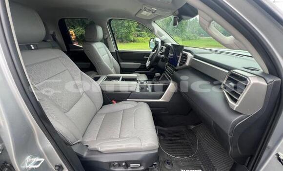 Buy Used Toyota Tundra Silver Car in al–Khaburah in al-Batinah Buy Used Toyota Tundra Silver Car in al–Khaburah in al-Batinah