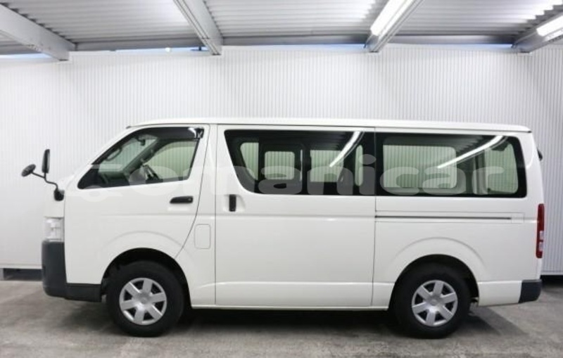 Big with watermark toyota hiace masqat muscat 7753