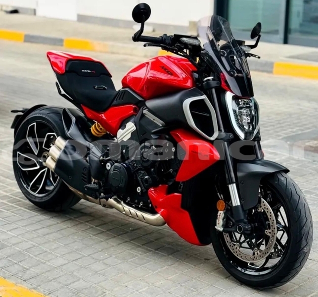 Big with watermark ducati diavel masqat muscat 7755