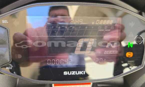 Buy Used Suzuki V-Strom Beige Bike in Muscat in Masqat Buy Used Suzuki V-Strom Beige Bike in Muscat in Masqat