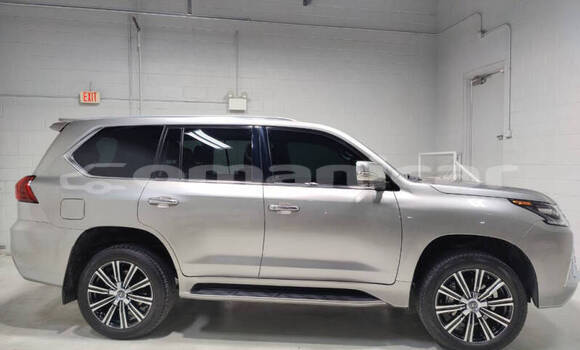 Buy Used Lexus LX 570 Silver Car in Al khuwair in al-Batinah Buy Used Lexus LX 570 Silver Car in Al khuwair in al-Batinah