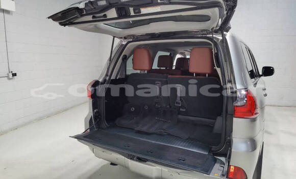 Buy Used Lexus LX 570 Silver Car in Al khuwair in al-Batinah Buy Used Lexus LX 570 Silver Car in Al khuwair in al-Batinah