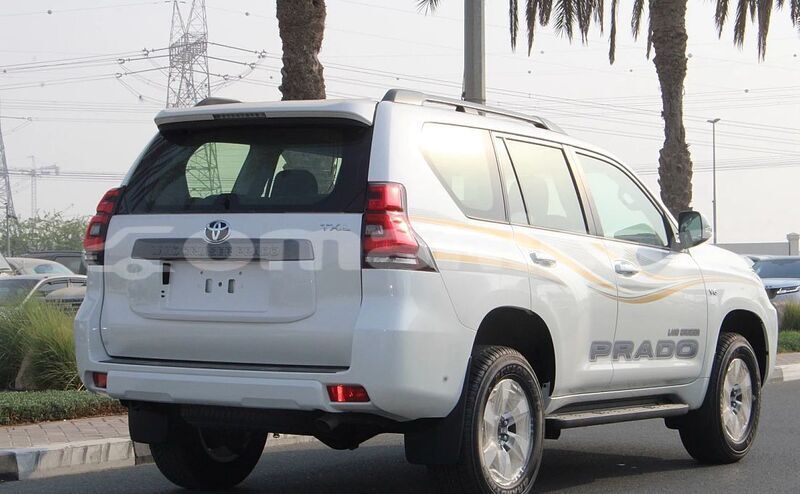 Big with watermark toyota land cruiser prado masqat muscat 7763