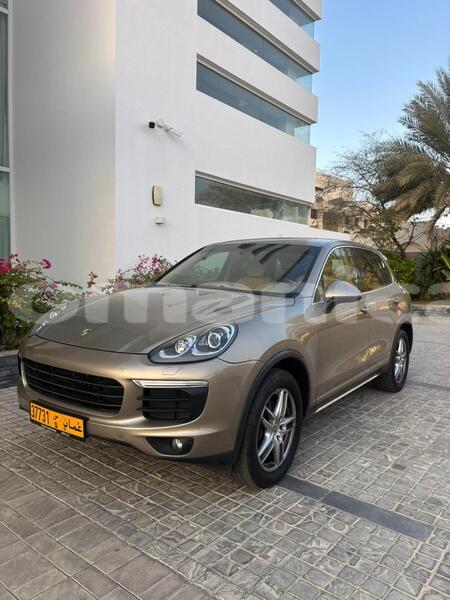 Big with watermark porsche cayenne masqat muscat 7764