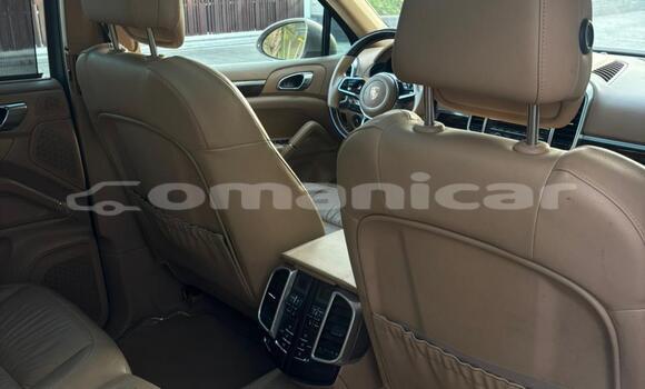 Buy Used Porsche Cayenne Other Car in Muscat in Masqat Buy Used Porsche Cayenne Other Car in Muscat in Masqat