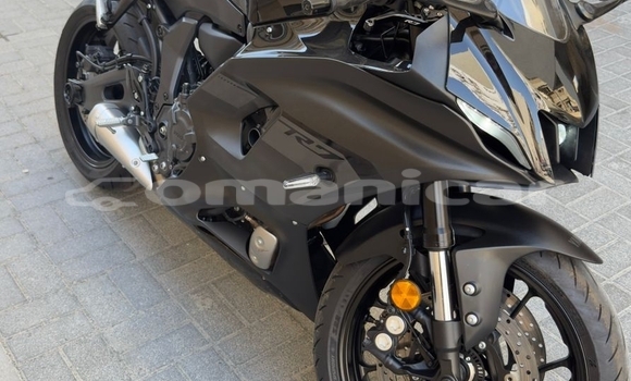 Buy Used Yamaha YZF Black Bike in Muscat in Masqat