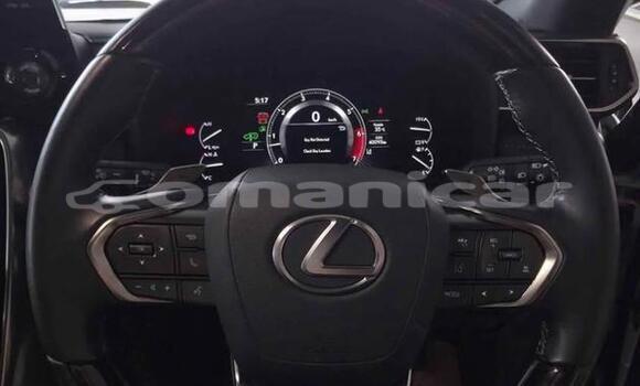 Buy Used Lexus LX White Car in Muscat in Masqat Buy Used Lexus LX White Car in Muscat in Masqat