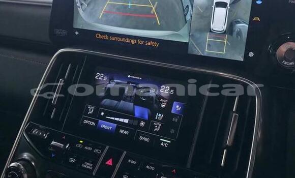 Buy Used Lexus LX White Car in Muscat in Masqat Buy Used Lexus LX White Car in Muscat in Masqat