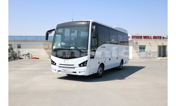 Buy Import Isuzu Rodeo White Car in Import - Dubai in Dhufar