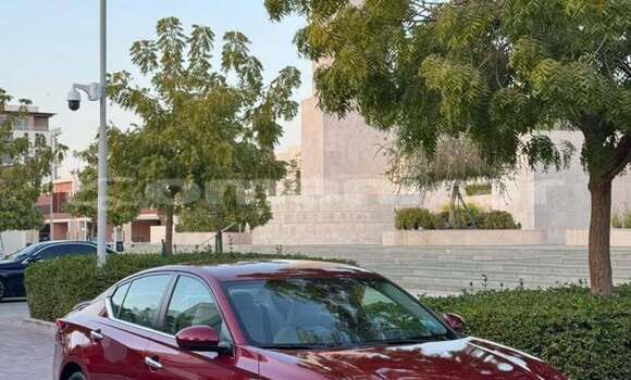 Buy Used Nissan Altima Red Car in Al khuwair in al-Batinah Buy Used Nissan Altima Red Car in Al khuwair in al-Batinah