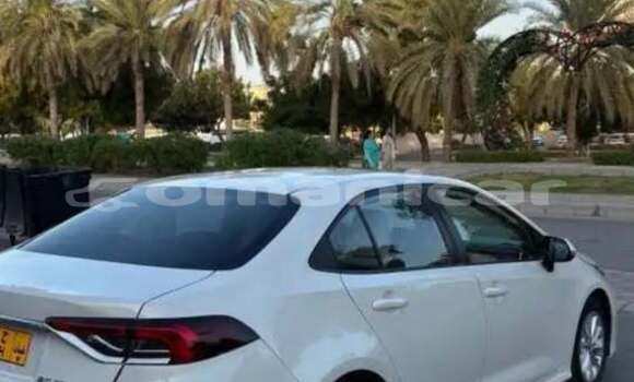 Buy Used Toyota Corolla White Car in ar–Rustaq in al-Batinah Buy Used Toyota Corolla White Car in ar–Rustaq in al-Batinah