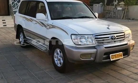 Buy Used Toyota Land Cruiser White Car in Azaiba in Masqat Buy Used Toyota Land Cruiser White Car in Azaiba in Masqat