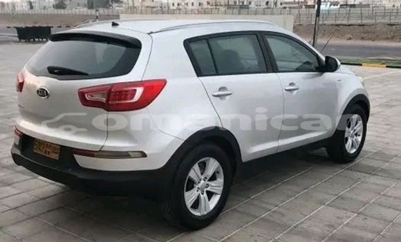 Buy Used Kia Sportage White Car in as–Sib in Masqat Buy Used Kia Sportage White Car in as–Sib in Masqat